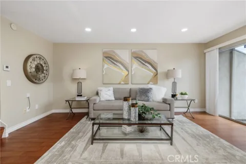 1643 N Gilbert Street listing photo