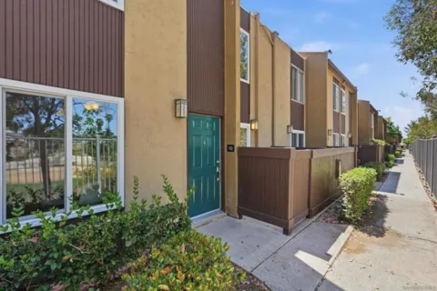 3454 Castle Glen Drive #151 listing photo