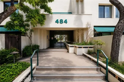 484 S Euclid #101 listing photo