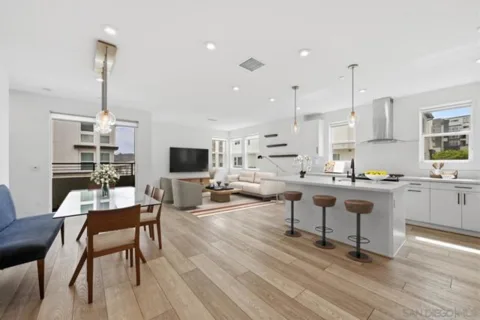 2702 Via Avella listing photo