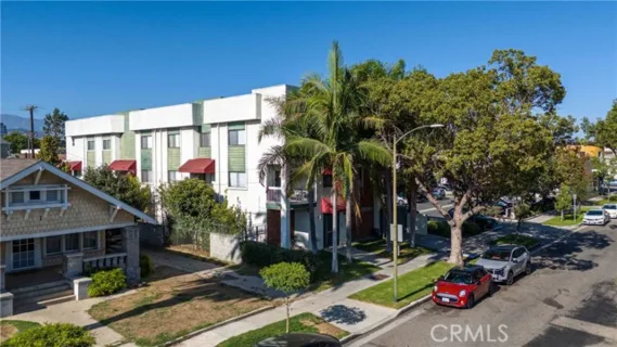 317 W Acacia #4 listing photo