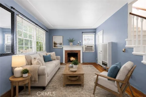 527 E Maple listing photo