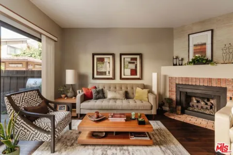 15023 Sherman Way #E listing photo