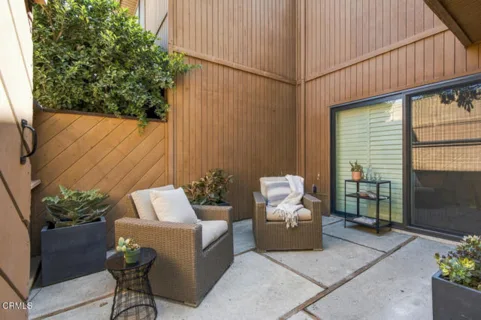 121 Arlington Drive #8 listing photo