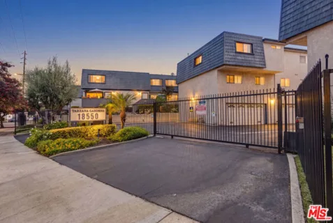 18550 Hatteras Street #100 listing photo