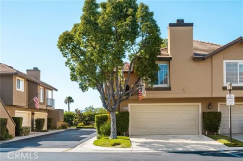 8131 E Oak Ridge listing photo
