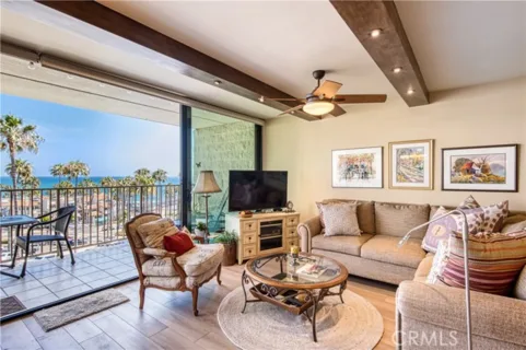 405 Avenida Granada #409 listing photo