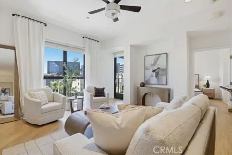 402 Rockefeller #406 listing photo