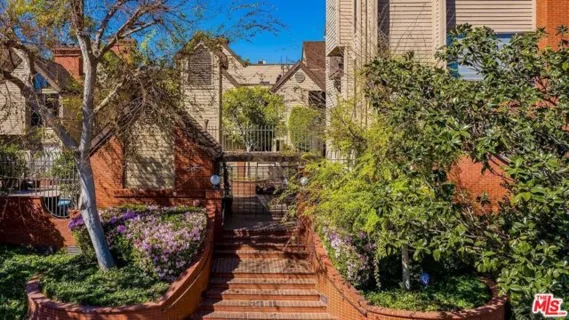 835 S Lucerne Boulevard #205 listing photo