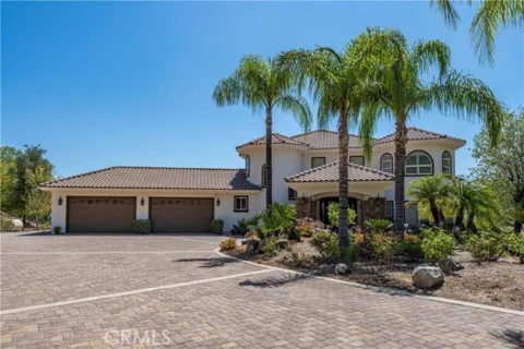 21100 Paseo Montana listing photo