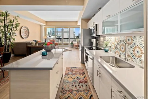 350 W Ash Street #809 listing photo