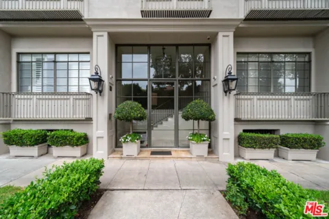 9601 Charleville Boulevard #5 listing photo