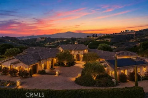 27050 Via Vanessa listing photo