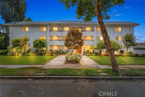 972 E California #207 listing photo