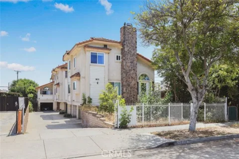704 S Electric listing photo