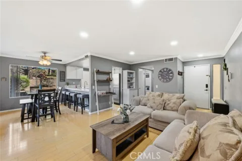 1016 Grape Street listing photo