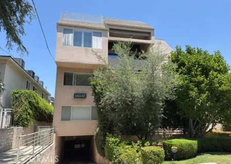 14647 Dickens #8 listing photo