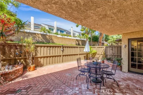 25231 Tanoak listing photo