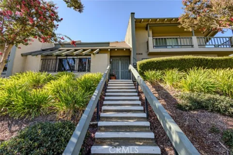 1434 Via Del Rio listing photo