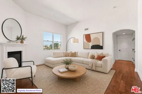 5037 Rosewood Avenue #301 listing photo
