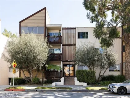 6050 Canterbury Drive #F108 listing photo