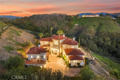 44930 Via Renaissance listing photo