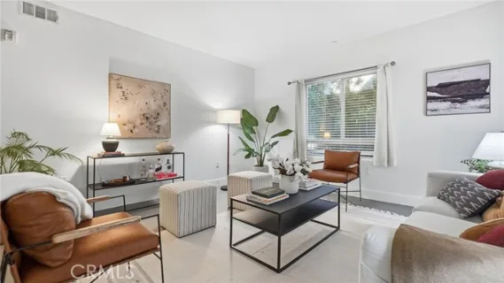 5232 Satsuma listing photo