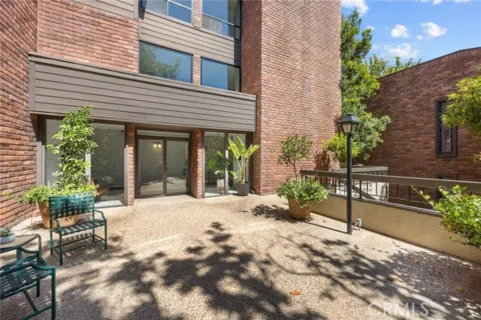 700 S Lake Avenue #109 listing photo
