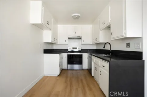 1187 E 3rd #308 listing photo