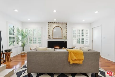 5130 Maytime Lane listing photo