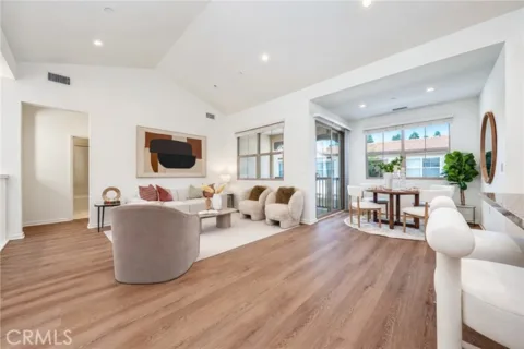 106 Bishop listing photo