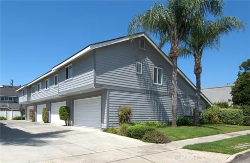 1042 Walnut Street #D listing photo