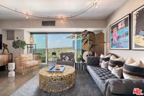 999 N Doheny Drive #1012 listing photo