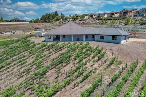 40088 Walcott Lane listing photo