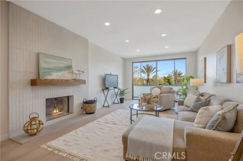 4600 Via Dolce #206 listing photo