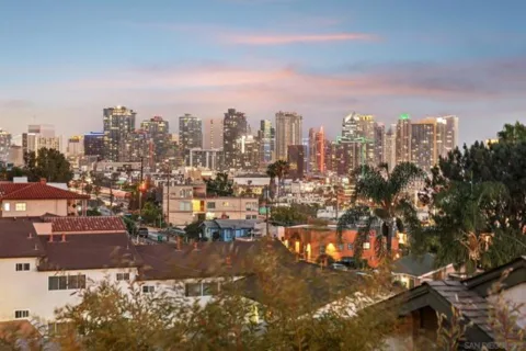 1109 W Quince Street listing photo
