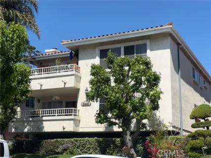 818 S Averill #2 listing photo