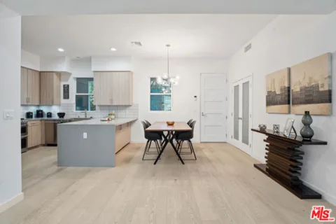 1746 Garfield Place #202 listing photo