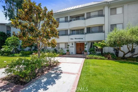 972 E California #307 listing photo