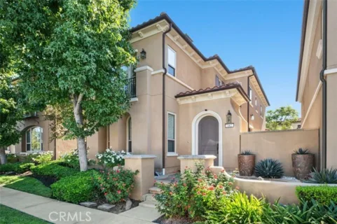 182 Rhapsody listing photo