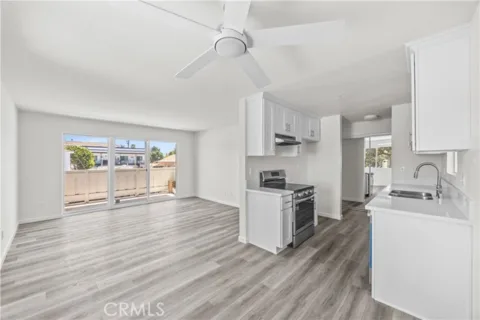 2332 E 17th #101 listing photo