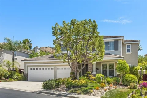35982 Murano Street listing photo