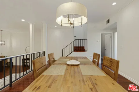5215 White Oak Avenue #2 listing photo