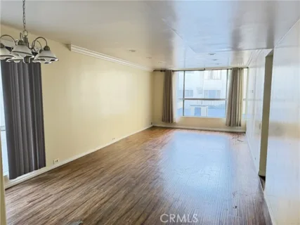 500 Evergreen #107 listing photo