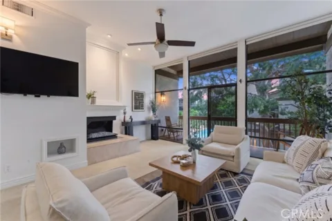 8208 N Marina Pacifica listing photo