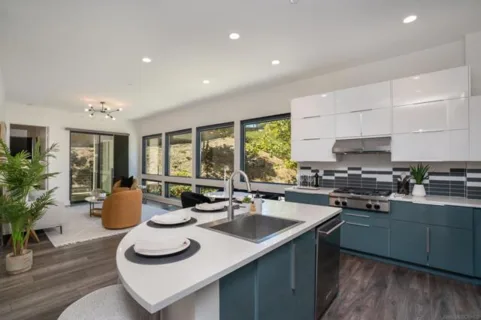 8570 Aspect Drive listing photo