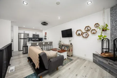 4380 Temecula Street #4 listing photo