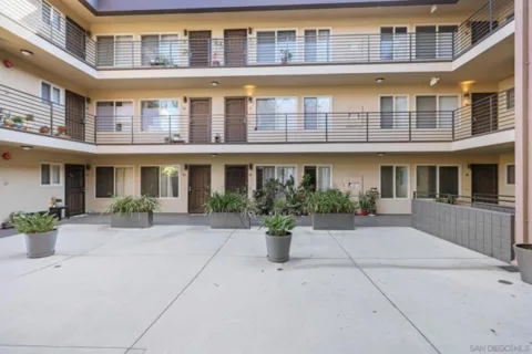 4180 Louisiana Street #1E listing photo