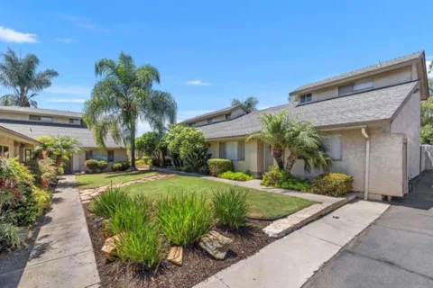 4754 68th Street #B listing photo