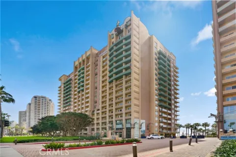 488 E Ocean #P2 listing photo
